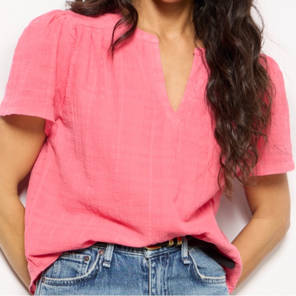 Evereve Coral V-Neck Blouse